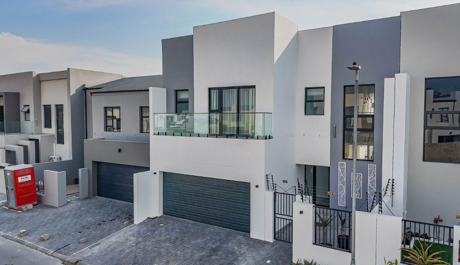 4 Bedroom Property for Sale in Sandown Western Cape